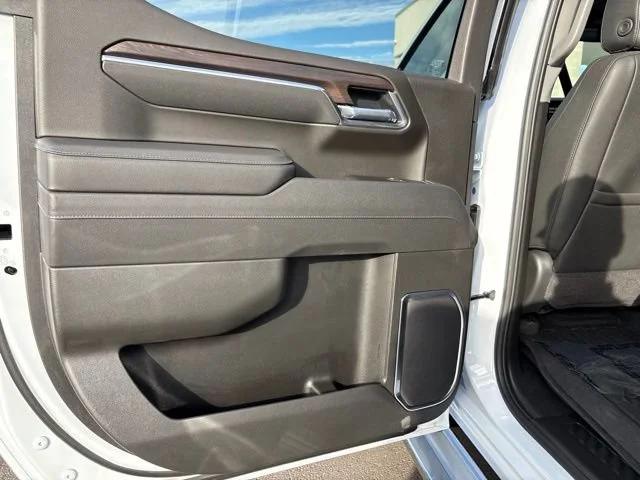 2026 GMC Sierra 1500 SLT - Photo 14