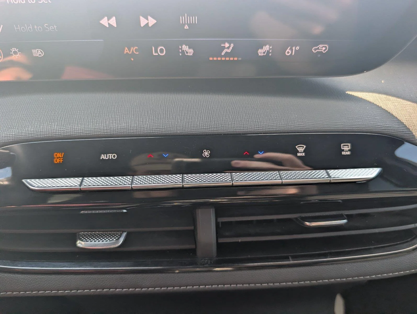 Used 2026 Summit White Buick Preferred image 18