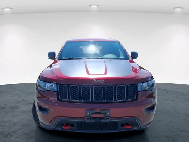 Used 2019 Red Jeep Trailhawk image 3