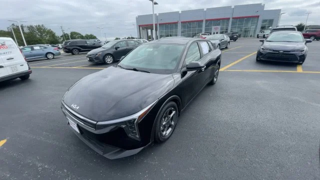 2025 Kia K4 LXS - Photo 6