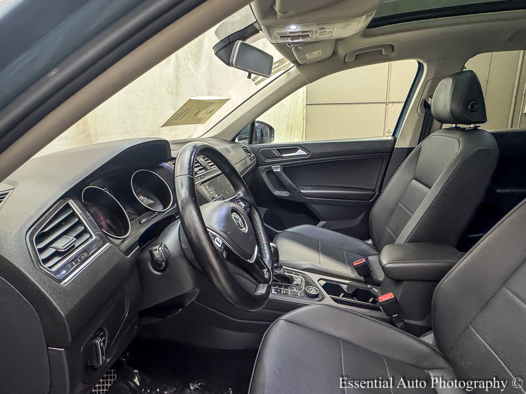 Certified Used 2019 Blue Metallic Volkswagen 2.0T SE image 9