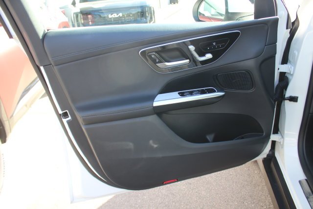 Used 2025 White Mercedes-Benz GLC 300 image 20