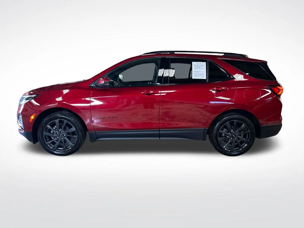 Used 2022 Red Chevrolet RS image 2