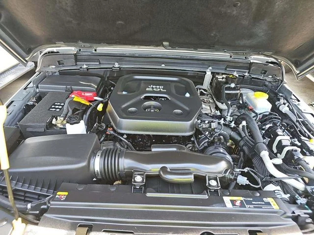 Used 2021 Gray Jeep Unlimited Sahara Altitude image 20