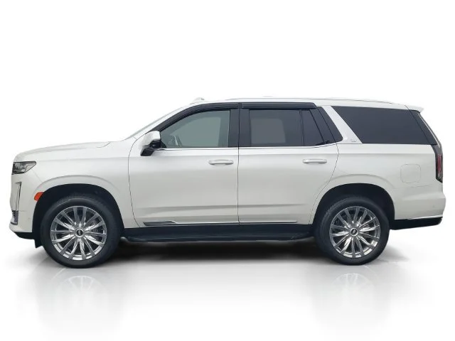 Used 2023 CRYSTAL WHITE TRICOAT Cadillac 4WD Premium Luxury image 4