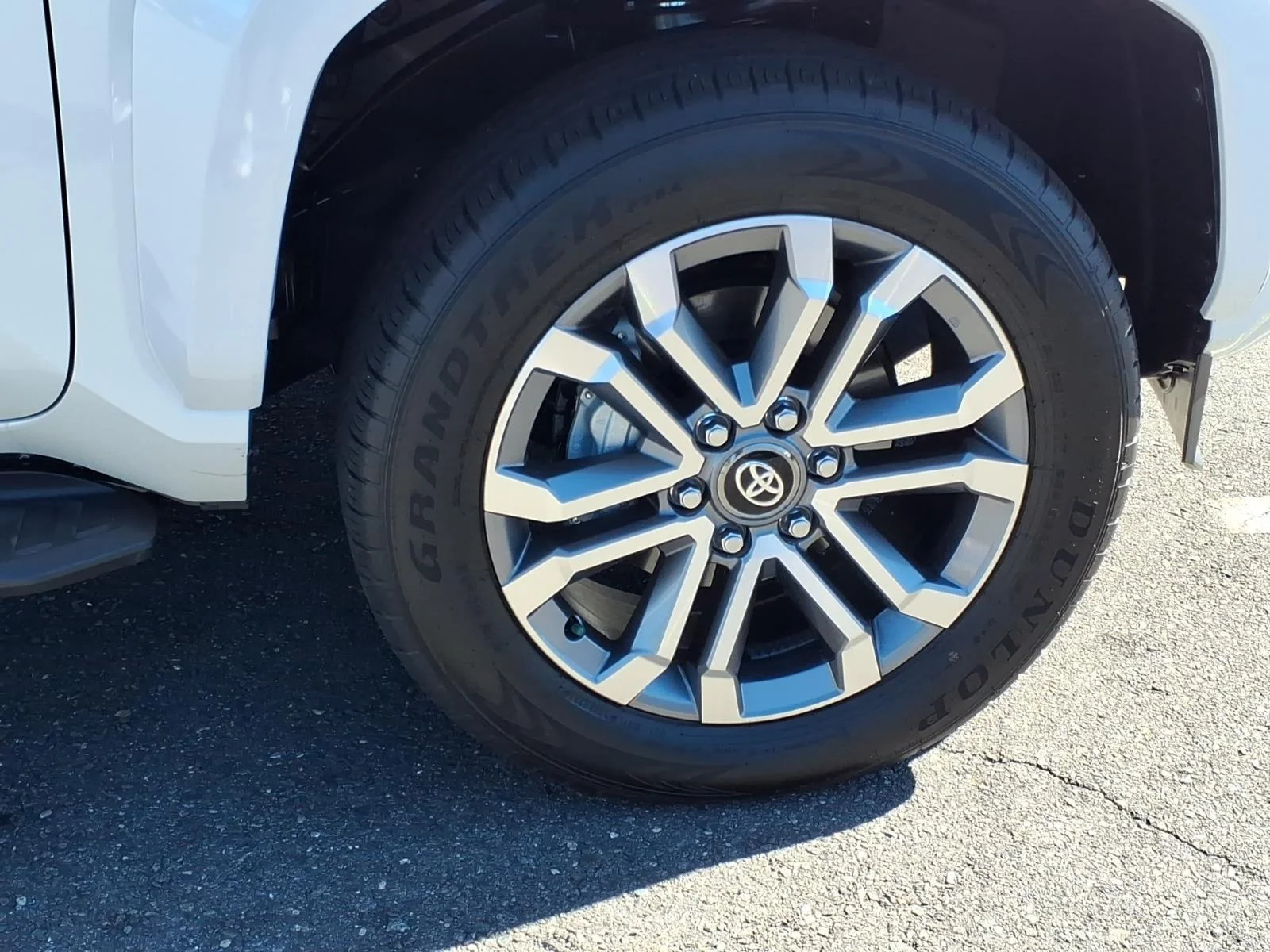 Used 2026 Wind Chill Pearl Toyota Limited image 14