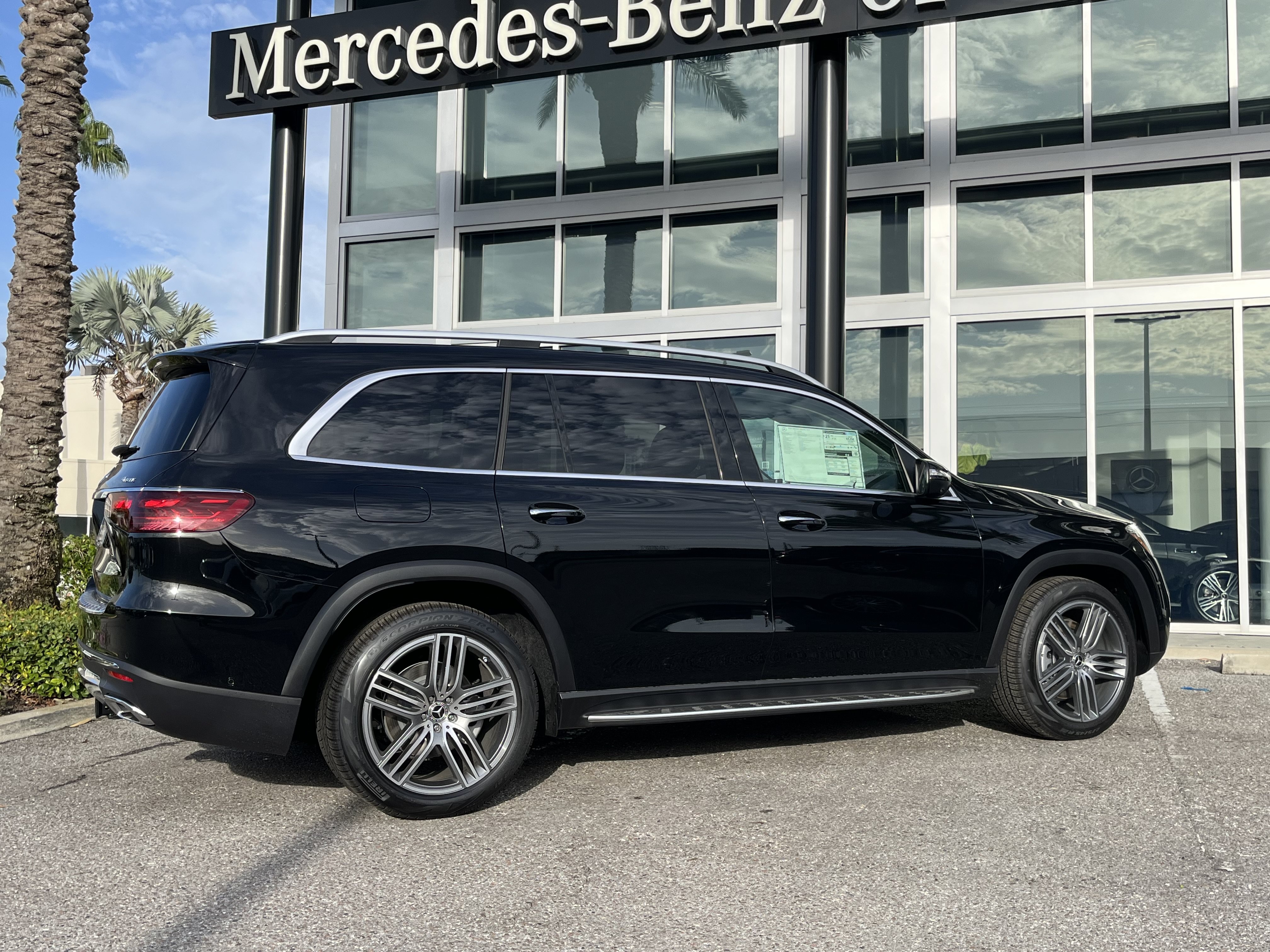 New 2026 Black Mercedes-Benz GLS 450 image 7