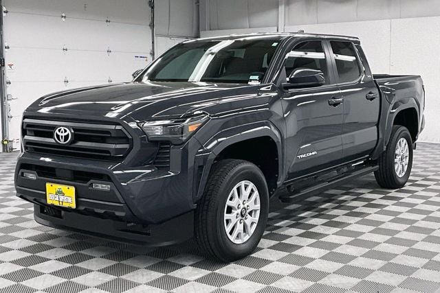 2024 Toyota Tacoma SR5 - Photo 12