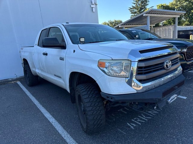 2014 Toyota Tundra SR5