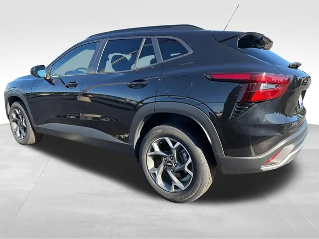 Used 2025 Mosaic Black Metallic Chevrolet LT image 3