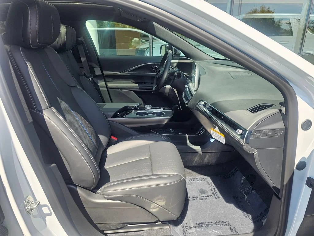 New 2026 Vibrant White Tricoat Cadillac Sport image 11