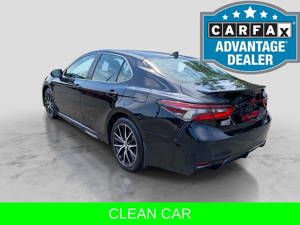 Used 2022 Black Toyota SE image 3