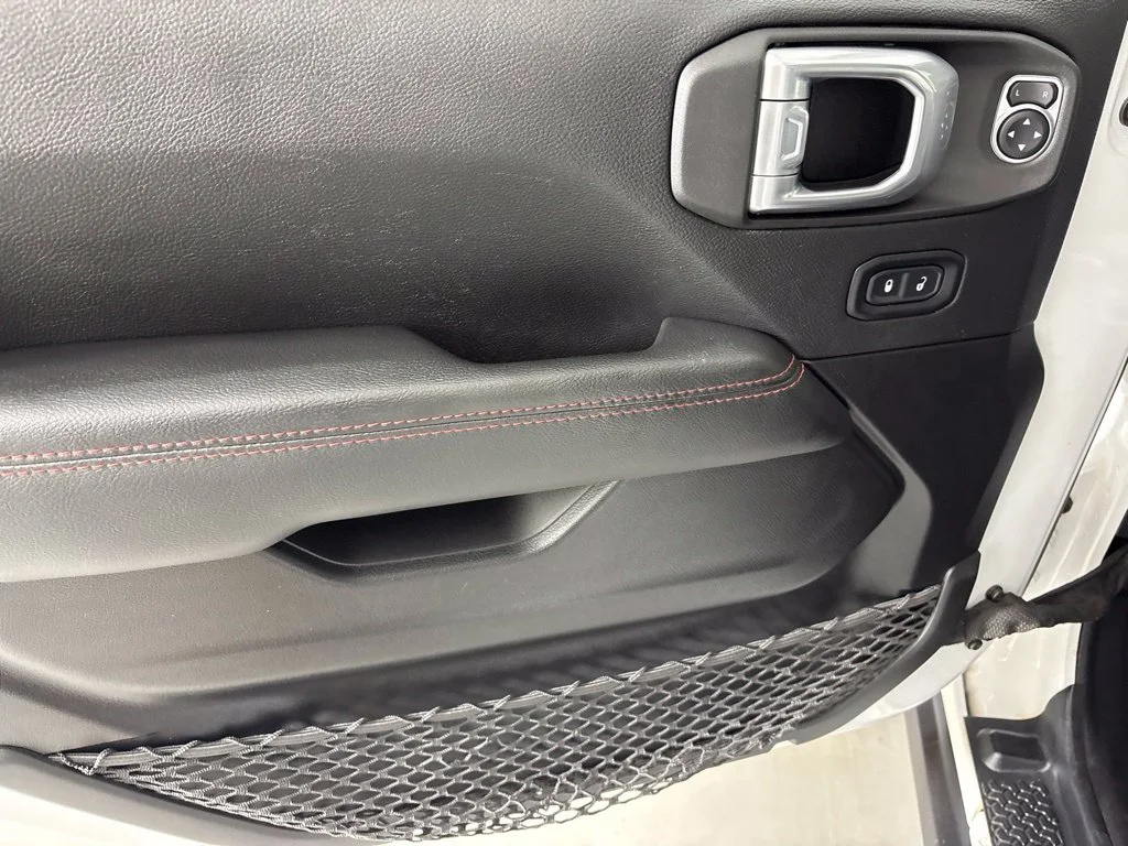 Used 2022 White Jeep Rubicon image 29