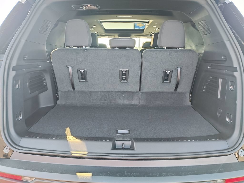 2026 Chevrolet Traverse LT - Photo 9