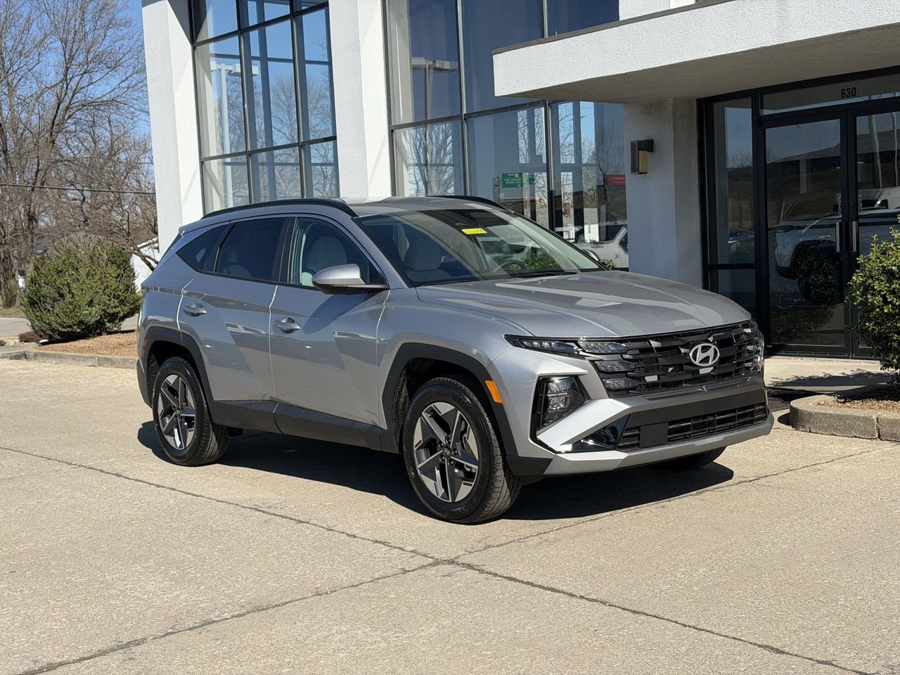 New 2026 Shimmering Silver Hyundai SEL AWD image 2