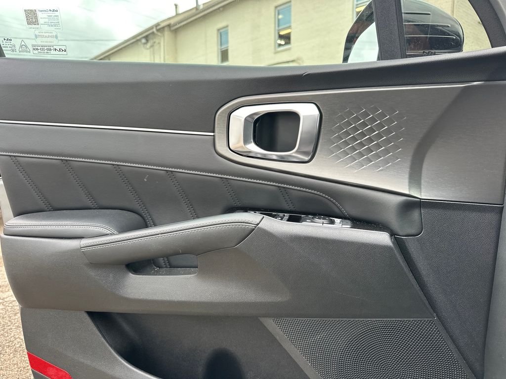 Used 2022 Gray Kia SX image 8