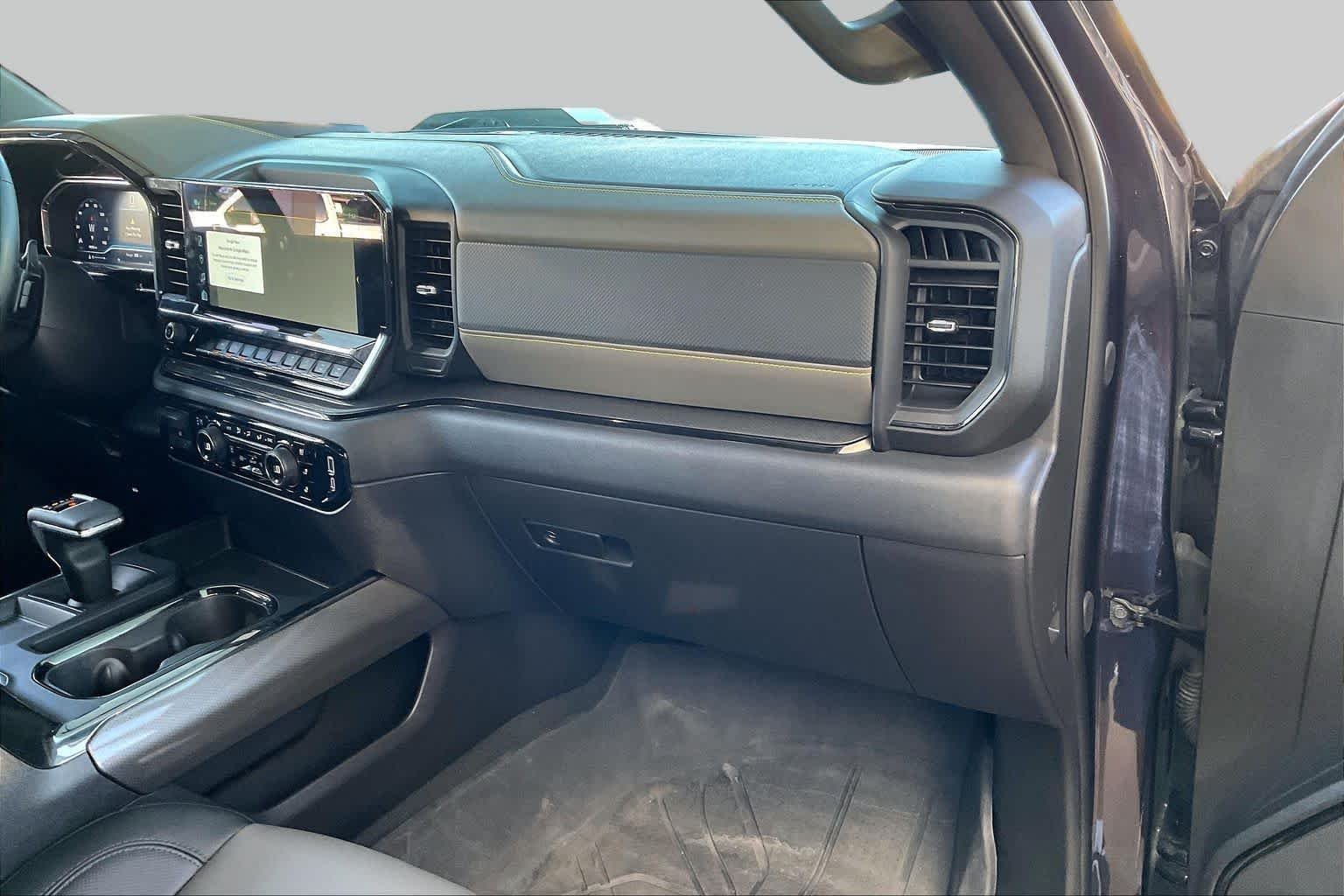 2024 Chevrolet Silverado 1500 ZR2 - Photo 17