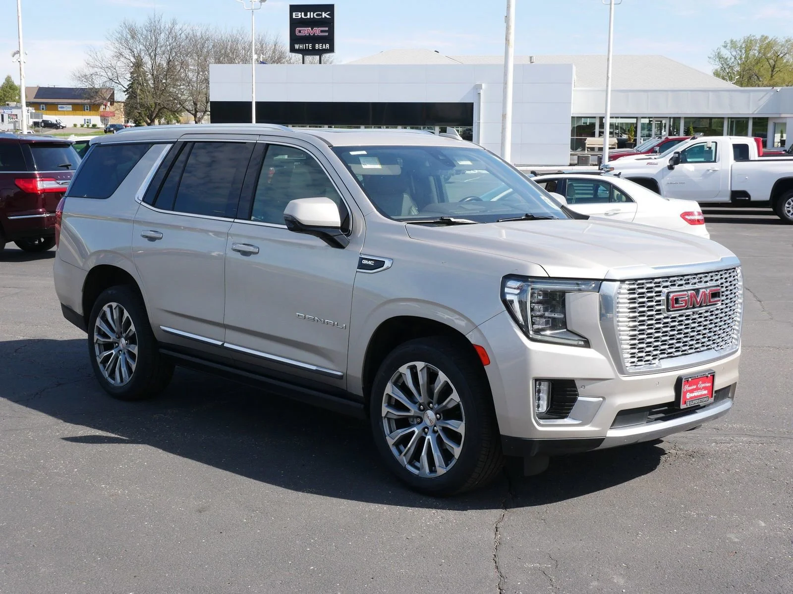 Used 2021 GMC Yukon Denali with VIN 1GKS2DKL4MR228476 for sale in White Bear Lake, Minnesota