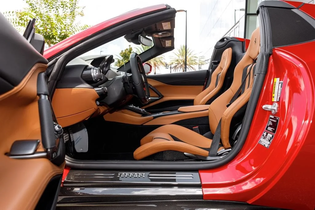 Used 2023 Rosso Berlinetta Ferrari  image 25