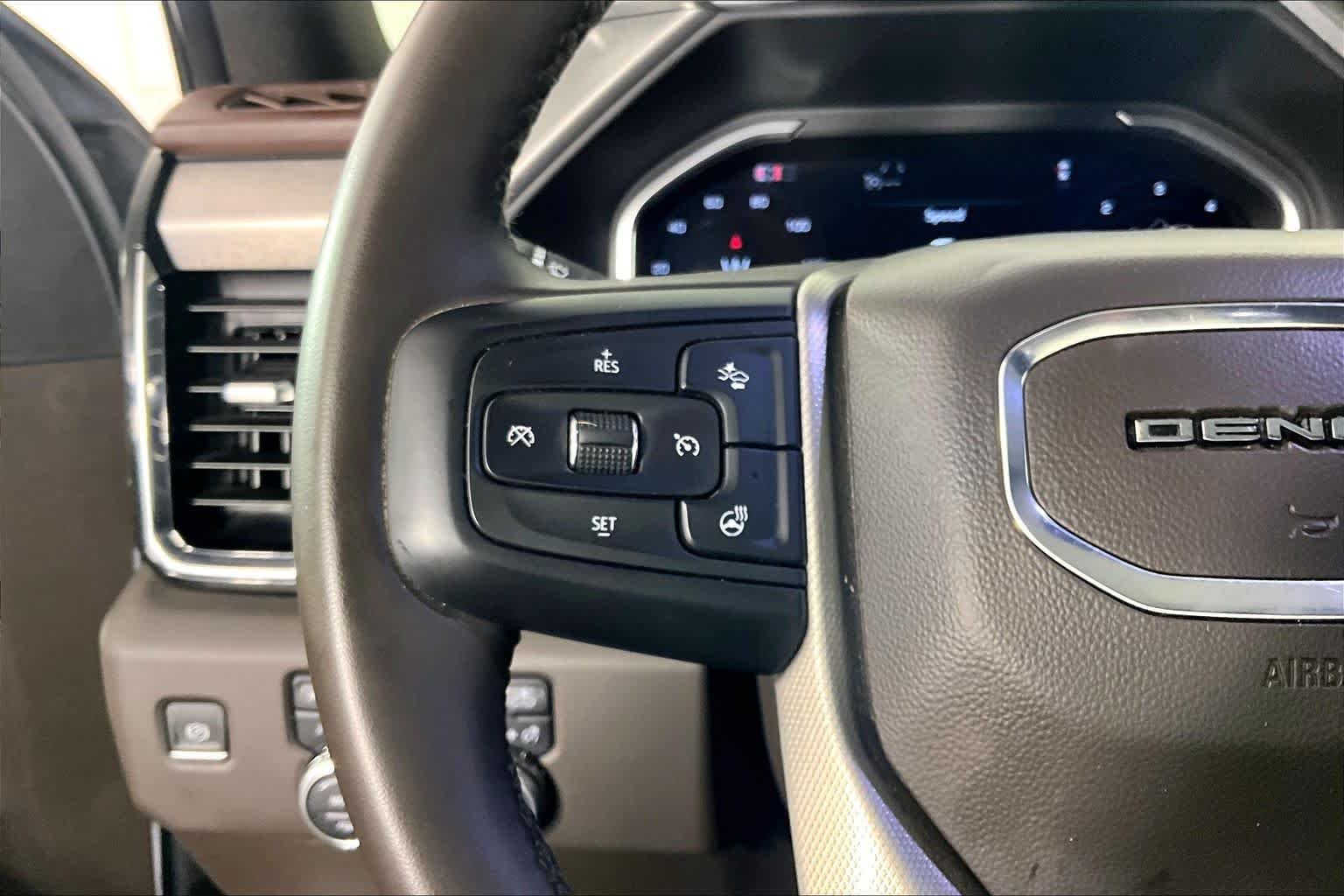 Used 2024 White Frost Tricoat GMC Denali image 22