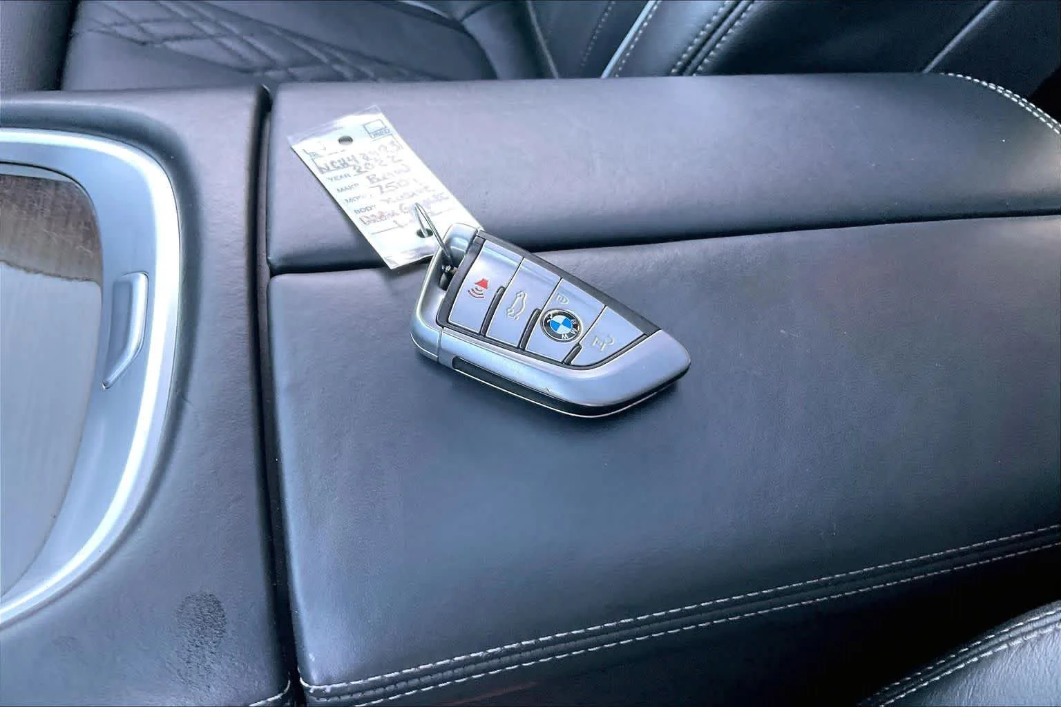 Used 2022 Dark Graphite Metallic BMW 750i xDrive image 14