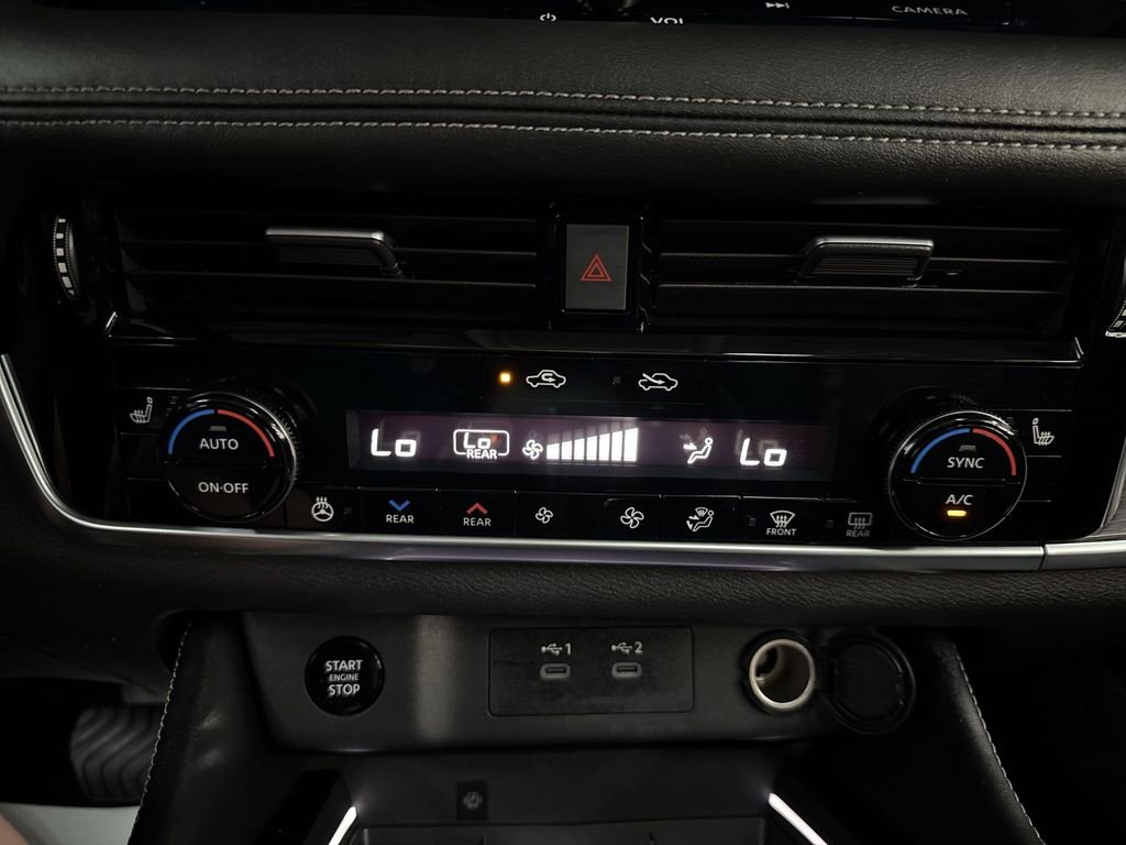 Certified Used 2025 Super Black Nissan Platinum image 27