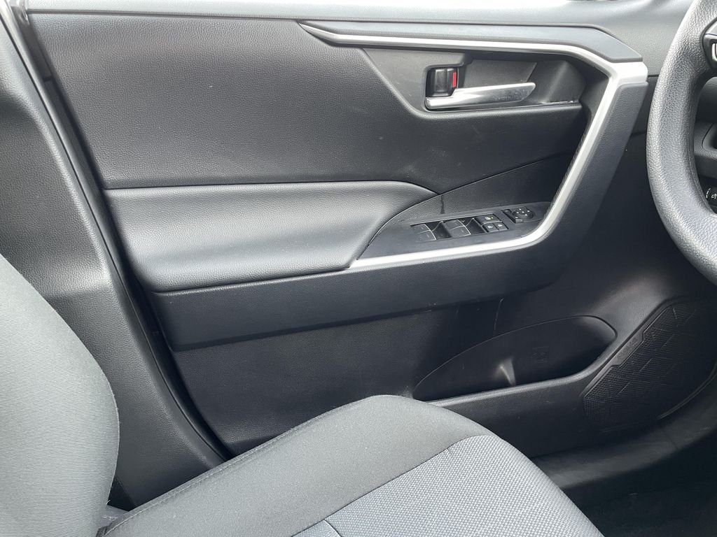 Used 2025 Silver Toyota XLE image 14