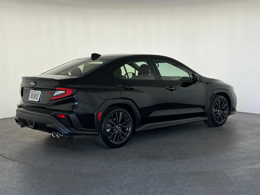 New 2026 CRYSTAL BLACK SILICA Subaru Premium image 4