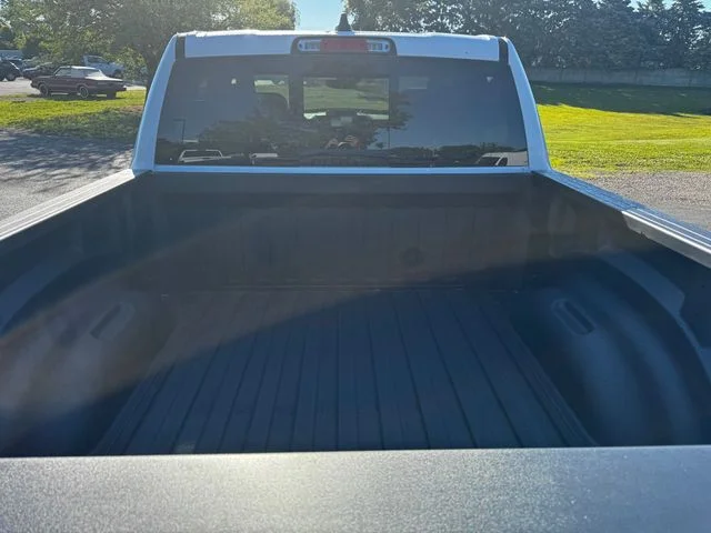 New 2026 Bright White Clear-Coat Exterior Paint RAM LARAMIE image 17