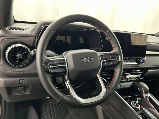 Used 2026  Chevrolet Z71 image 8