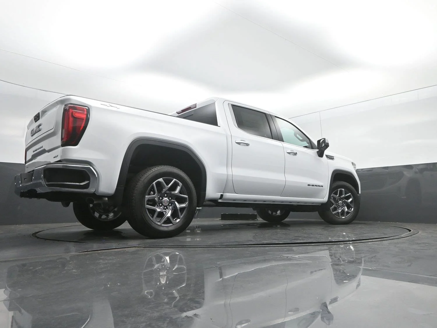 2026 GMC Sierra 1500 SLT - Photo 41