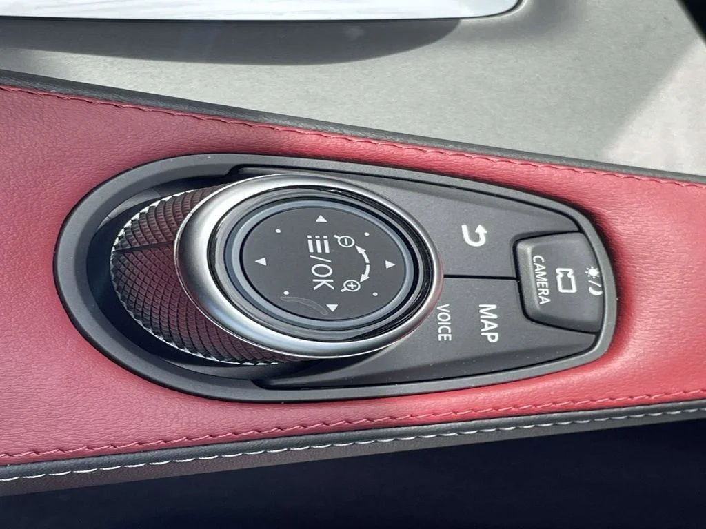 Used 2025 Gray INFINITI SPORT image 23