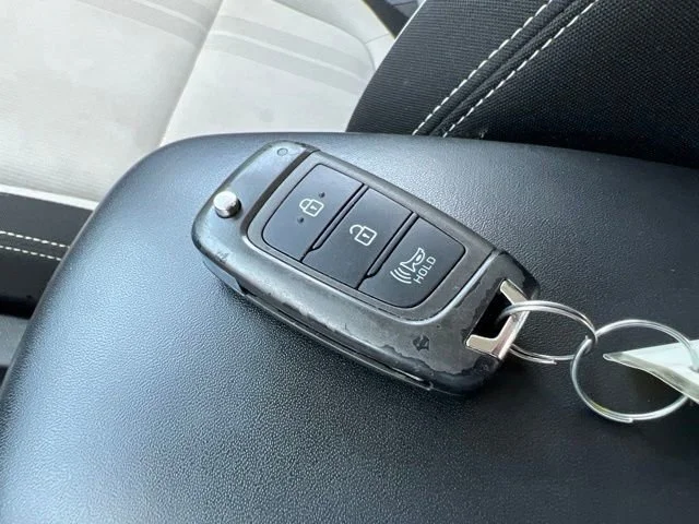 Used 2023 Green Apple Hyundai SEL image 14