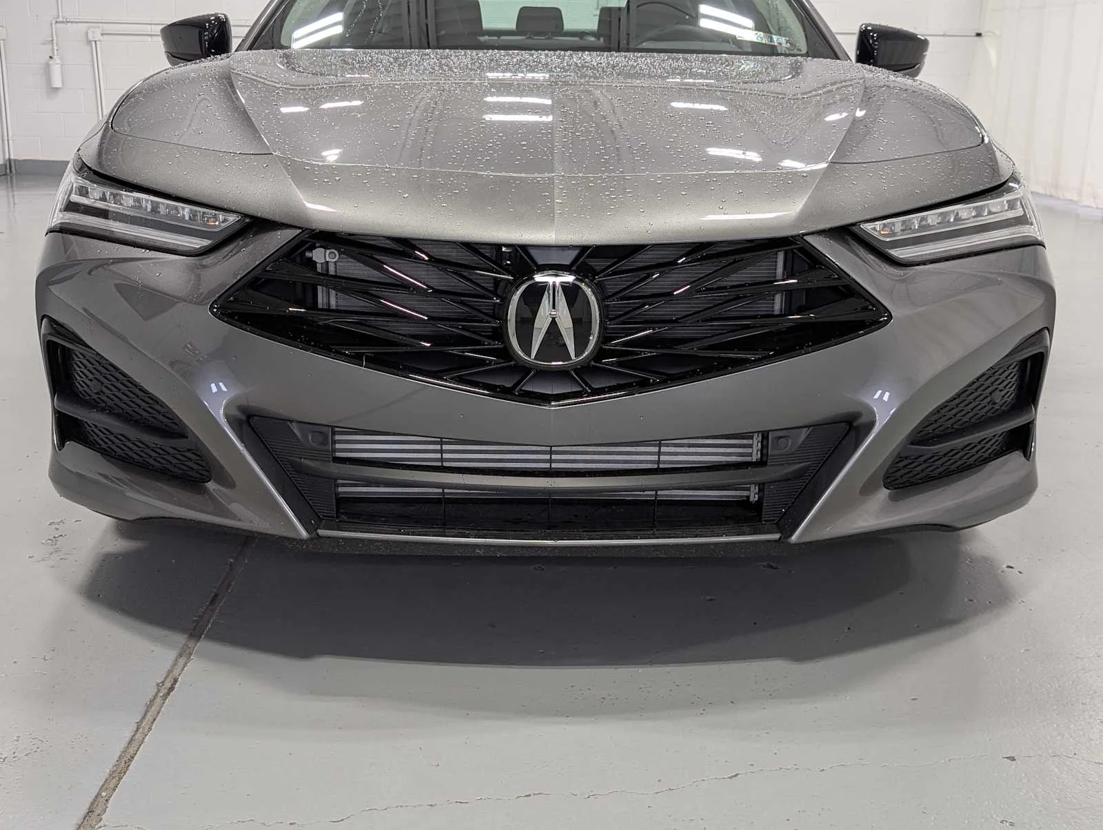 Used 2025 Liquid Carbon Metallic Acura w/Technology Package image 2