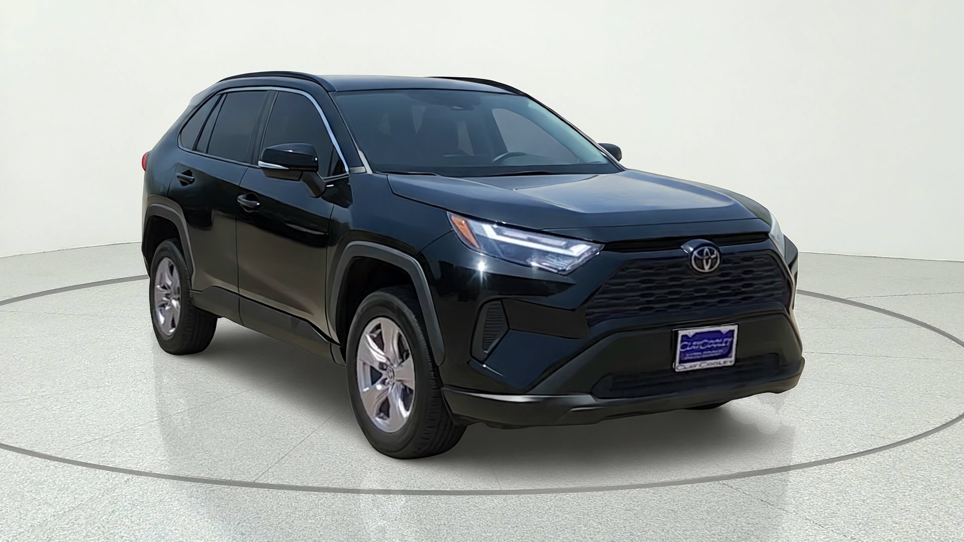 Used 2022 Black Toyota XLE image 1