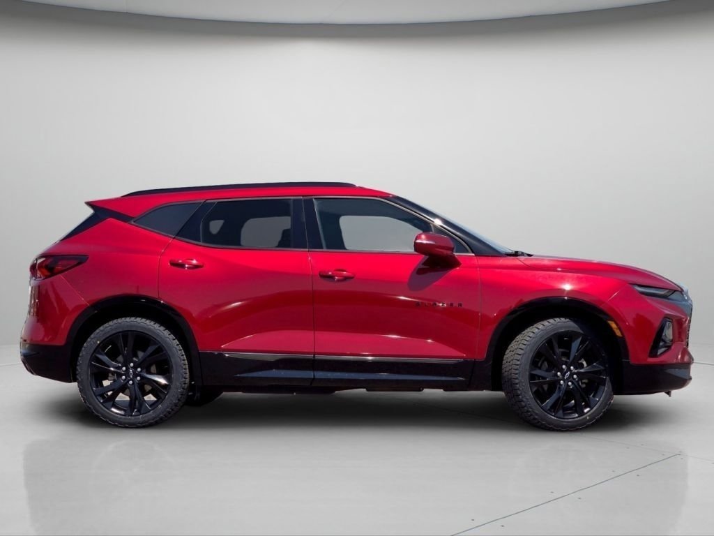 Used 2019 Cajun Red Tintcoat Chevrolet RS image 27