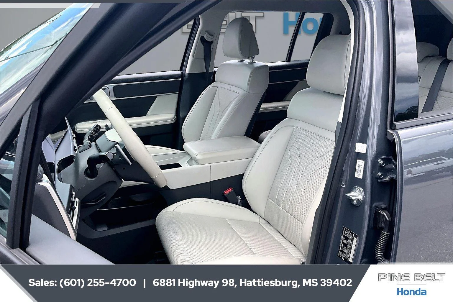 Used 2025 Ecotronic Gray Hyundai SEL image 18