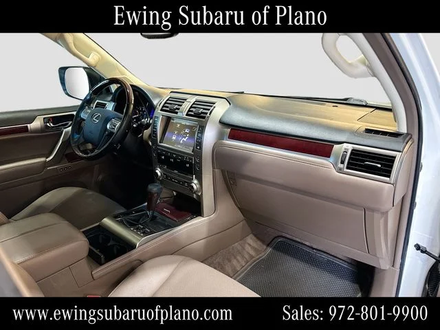 Used 2019 White Lexus 460 image 32