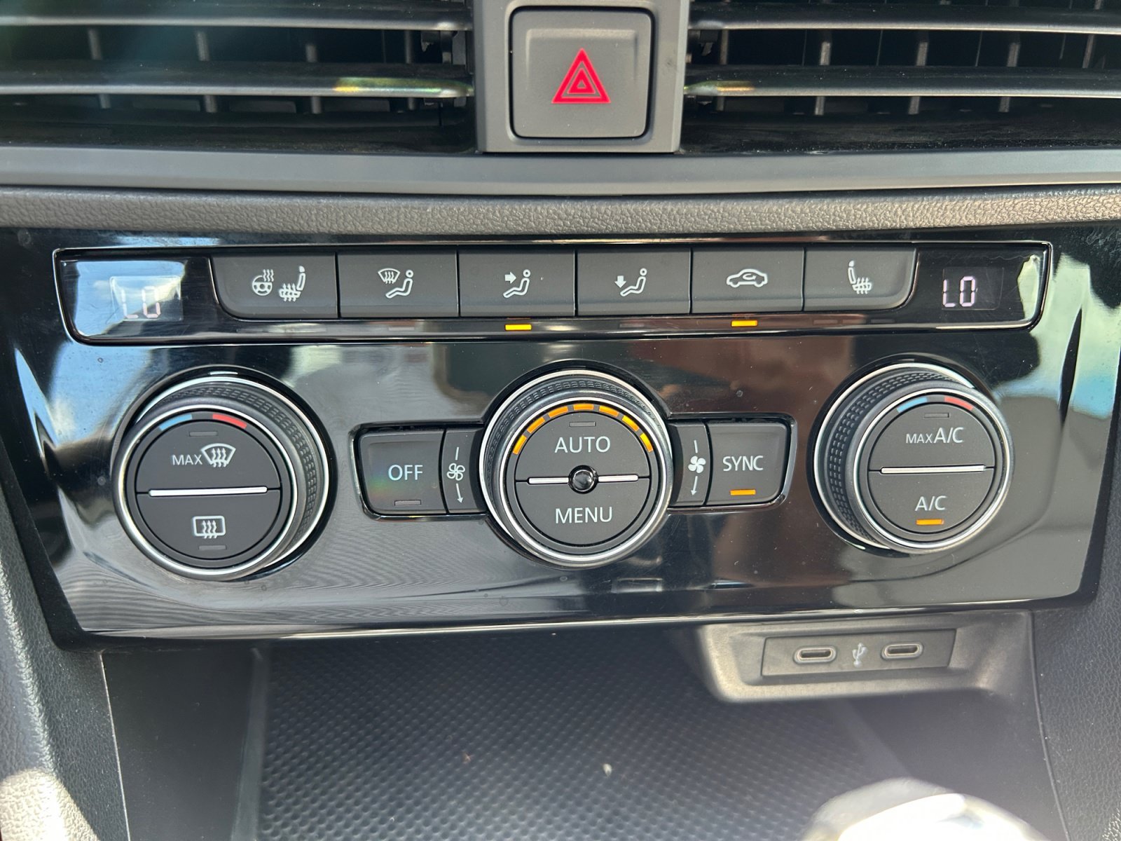Used 2020 Platinum Gray Metallic Volkswagen R-Line image 16