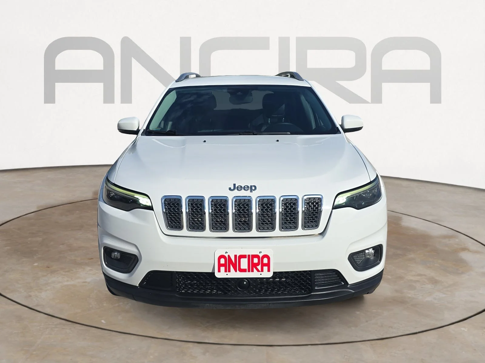 Used 2021 Bright White Clearcoat Jeep Latitude Lux image 5