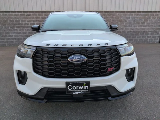 New 2026 Star White Metallic Tri-Coat Ford ST image 8