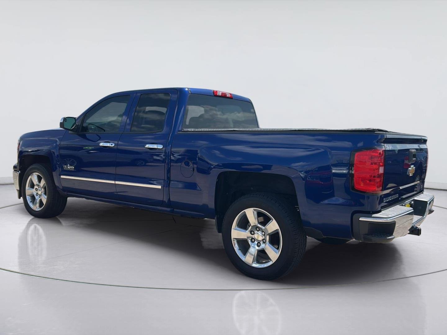 Used 2014 Blue Topaz Metallic Chevrolet LT image 6