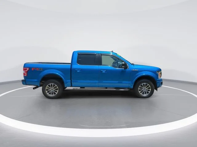 Used 2020 Blue Ford XLT image 9