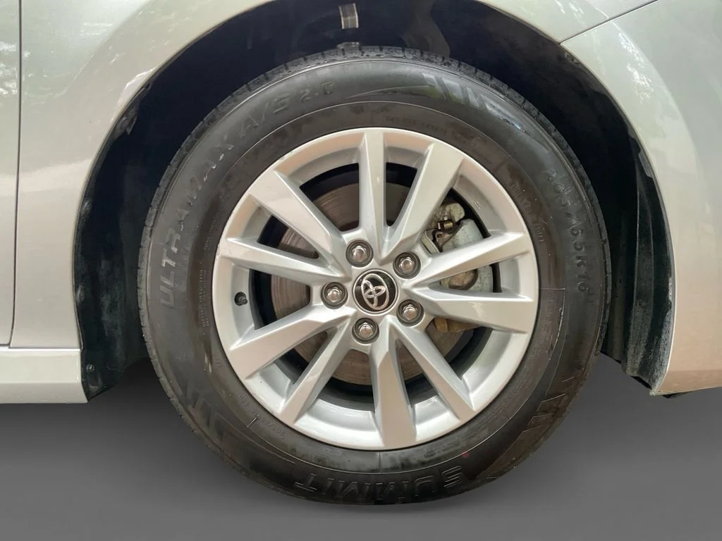 Used 2025 Silver Toyota LE image 16