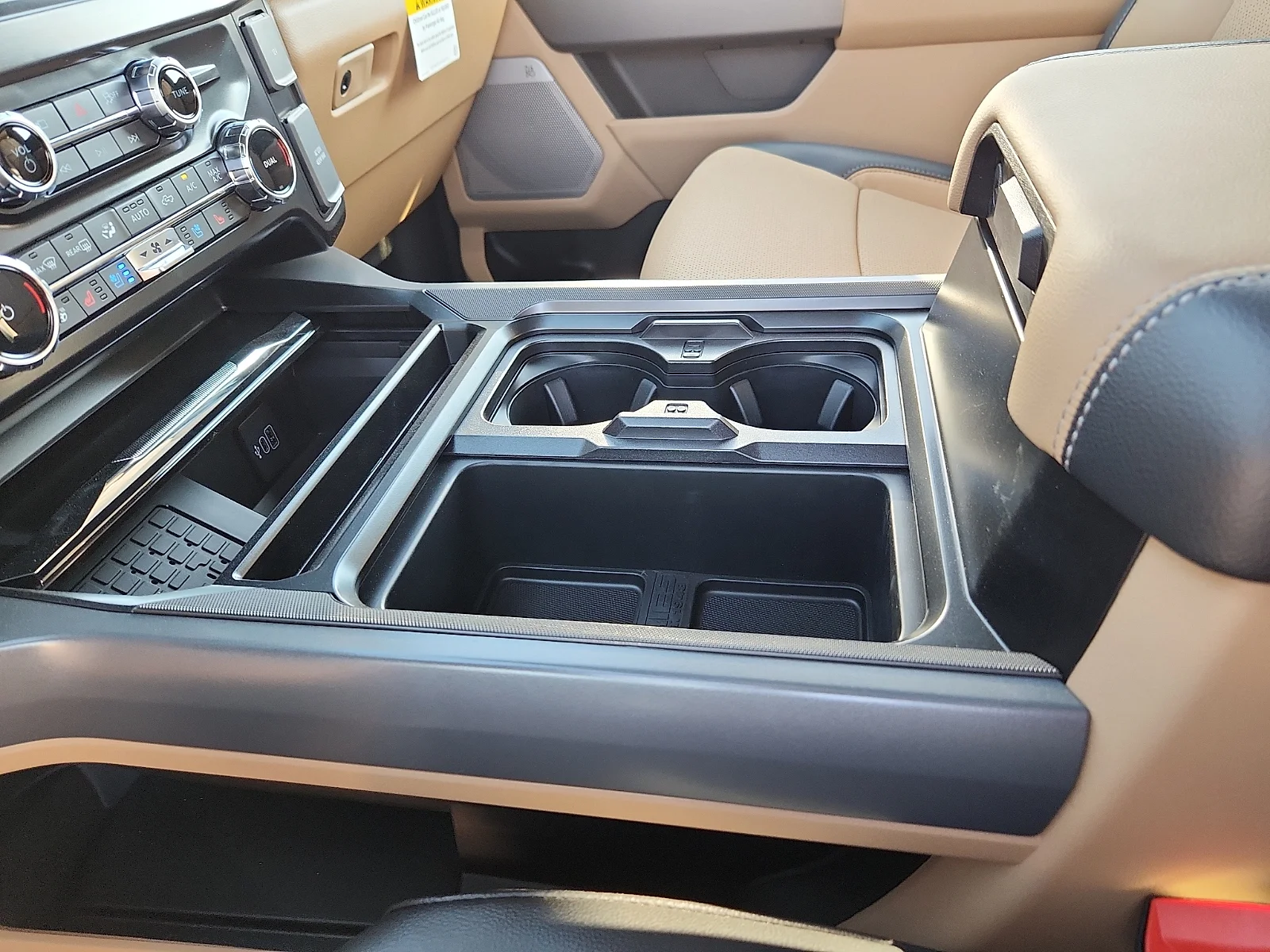 New 2026 Carbonized Gray Metallic Ford Lariat image 25