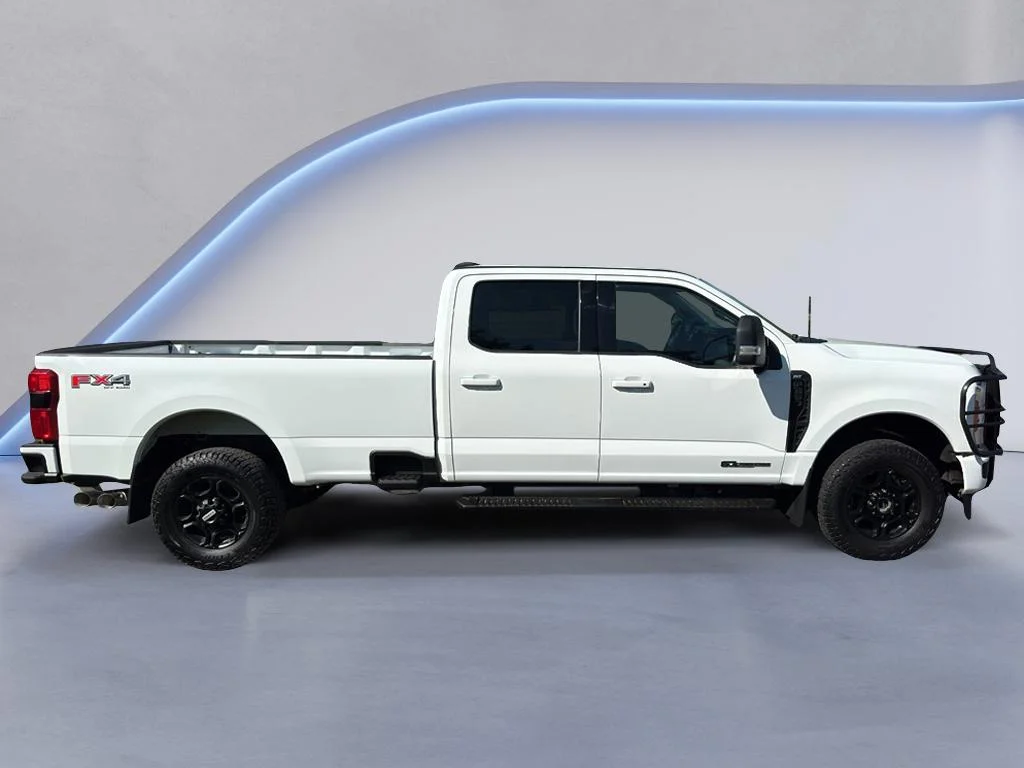 Used 2023 Oxford White Ford XLT image 6