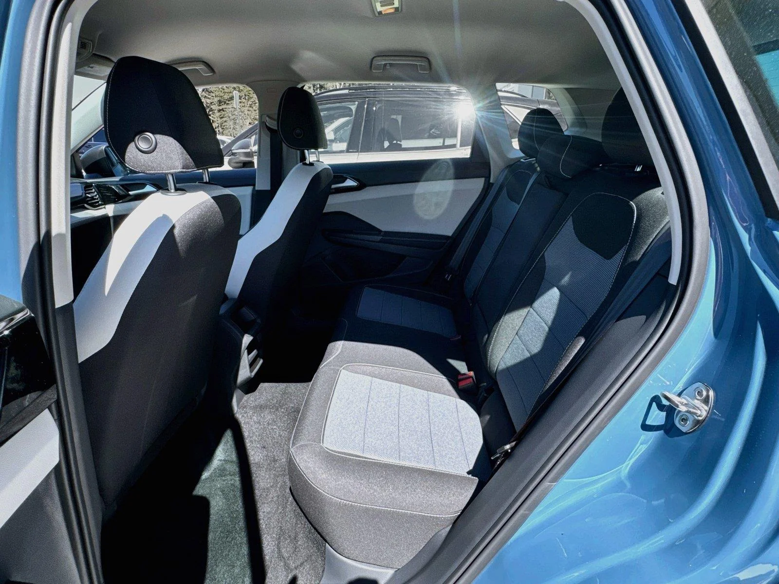New 2027 Monterey Blue Pearl Volkswagen S image 21