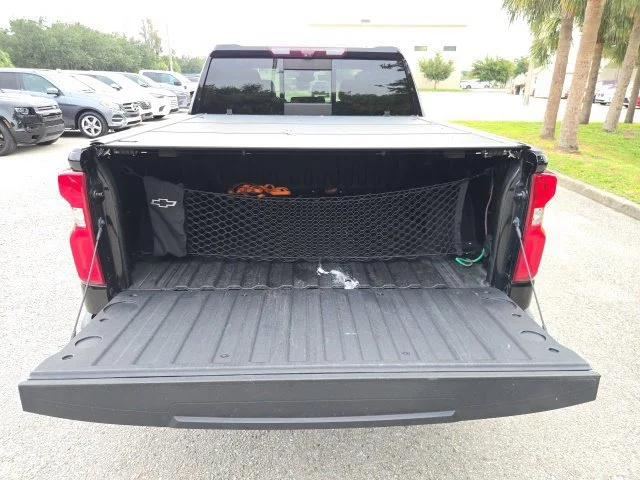 Used 2022 Black Chevrolet High Country image 11