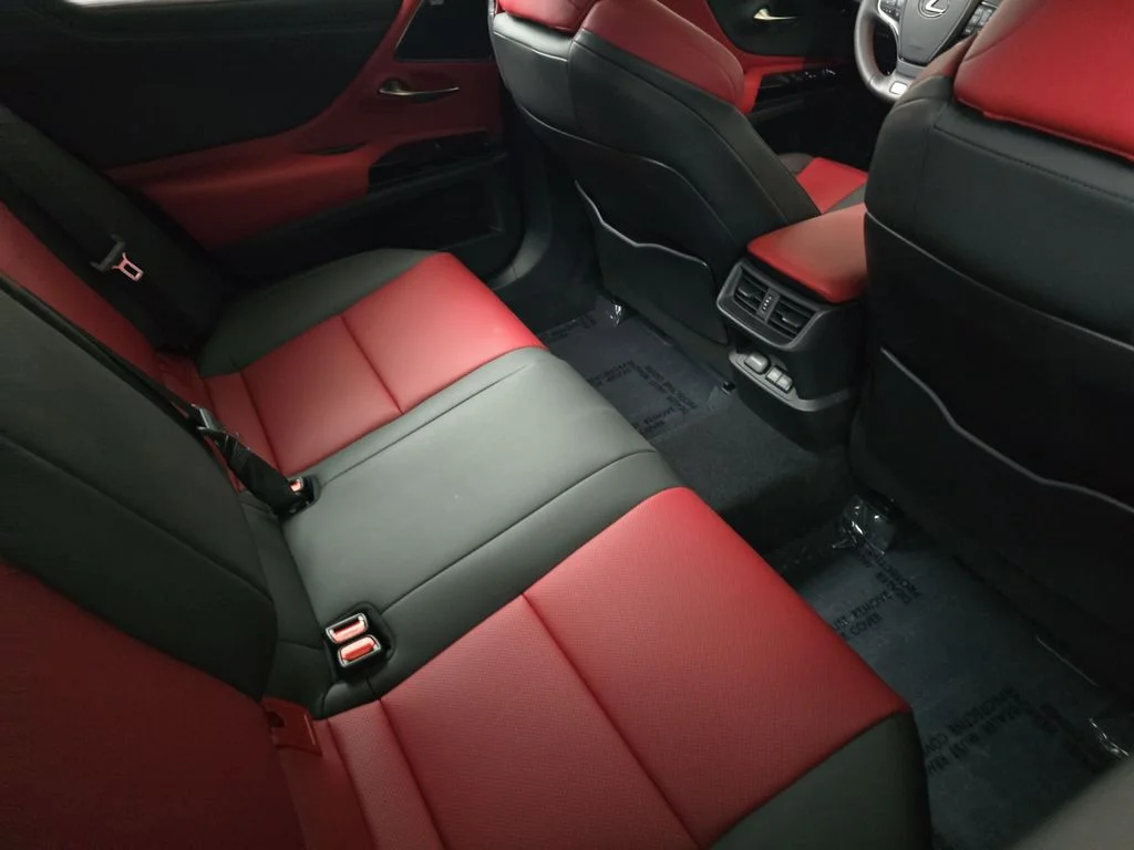 Used 2024 IRIDIUM Lexus 300h F SPORT Handling image 13