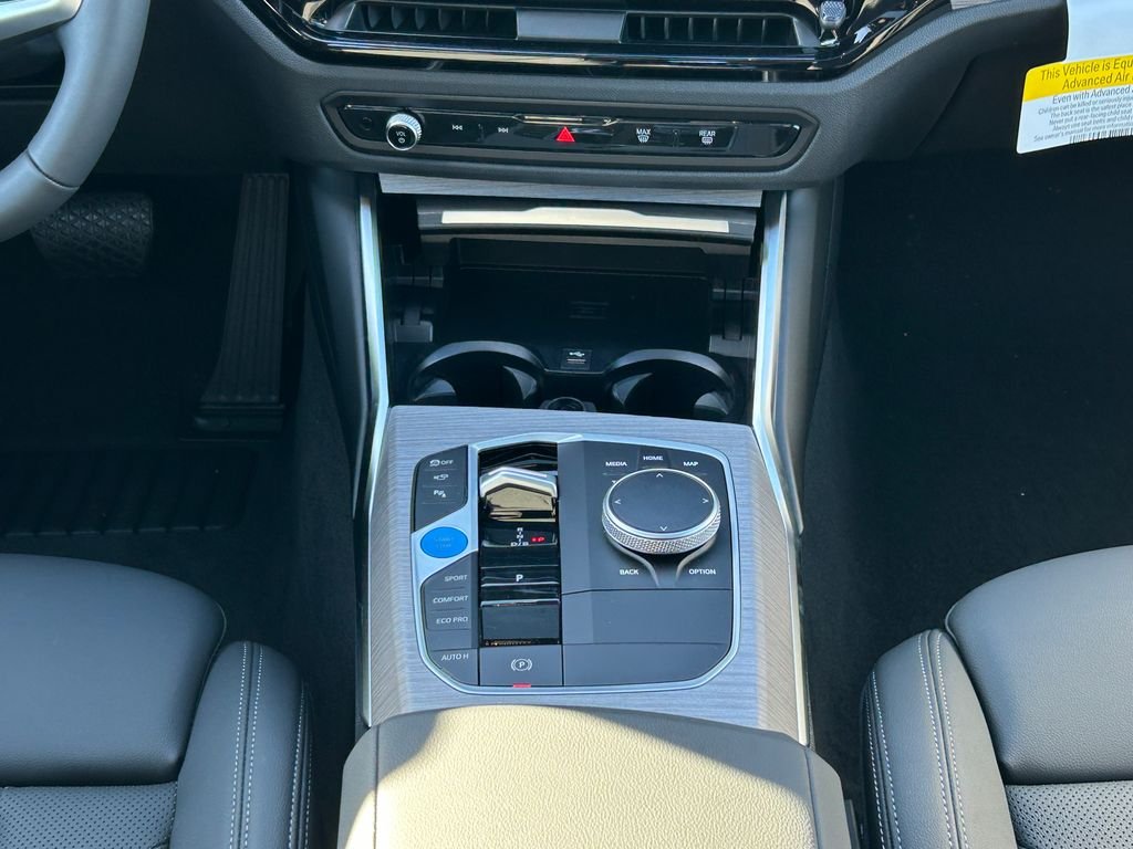 New 2026 Skyscraper Grey Metallic BMW eDrive40 image 27